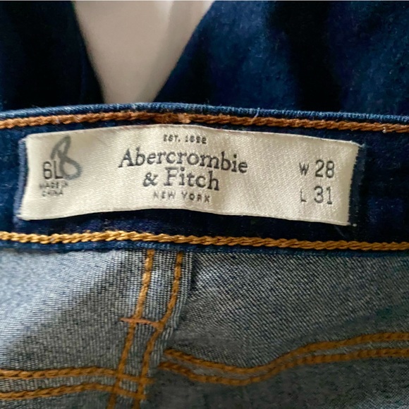 Abercrombie and Fitch Jenkins Stretch Jesns - Picture 2 of 5